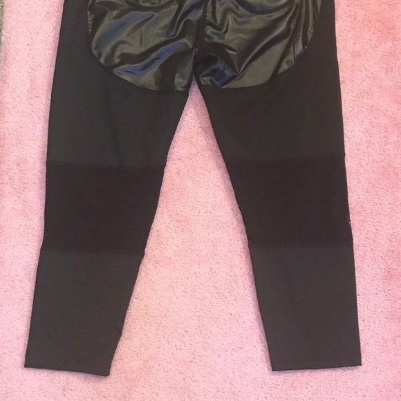 Pants - Kimberly Capri Yoga Pants!